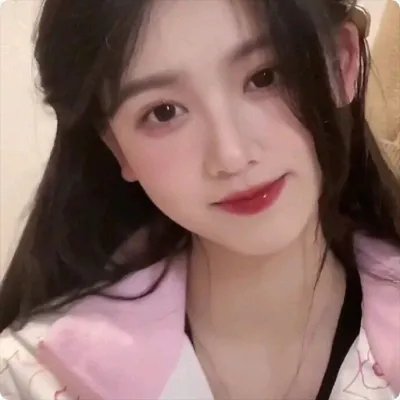 娜芙蒂蒂，太阳的女儿